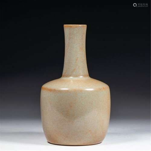 CHINESE PORCELAIN RU WARE CRACKED GLAZE VASE