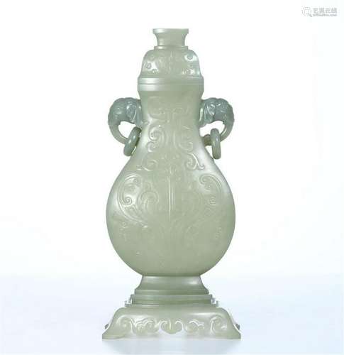 CHINESE GREY JADE ELEPHANT TRUNK LOOP HANDLE LIDDED