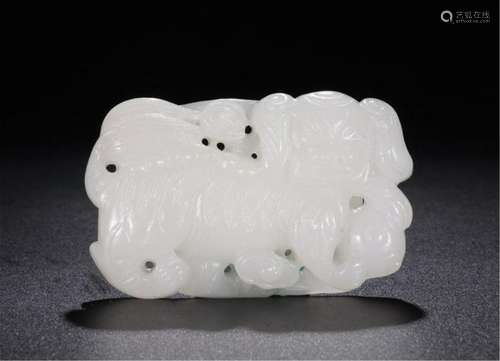 CHINESE WHITE JADE LION BELT BUTTON