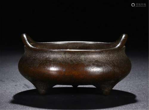 CHINESE BRONZE TRIPLE FEET ROUND CENSER