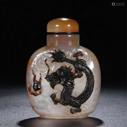 CHINESE AGATE DRAGON SNUFF BOTTLE