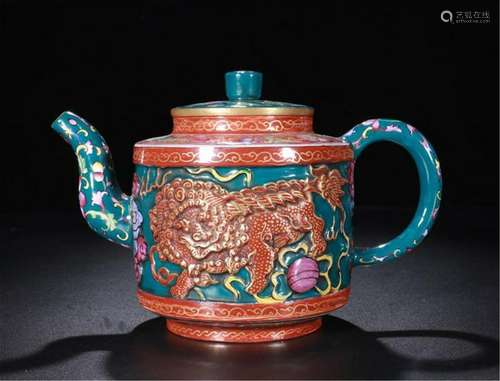 CHINESE ENAMEL YIXING ZISHA CLAY BEAST TEA POT