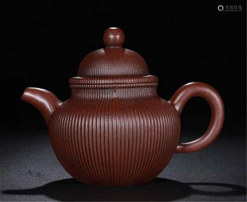 CHINESE YIXING ZISHA CLAY TEA POT