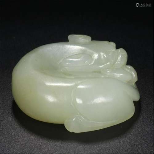 CHINESE GREY JADE BEAST TABLE ITEM