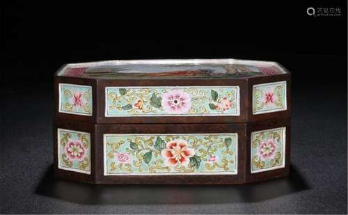 CHINESE ENAMEL FLOWER LIDDED OCTAGONAL BOX