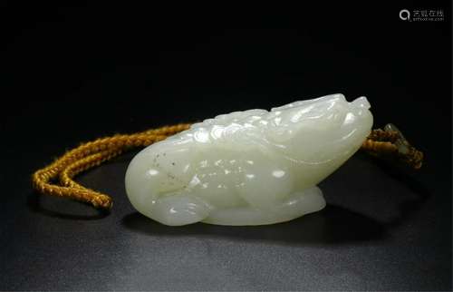 CHINESE GREY JADE TOAD TABLE ITEM