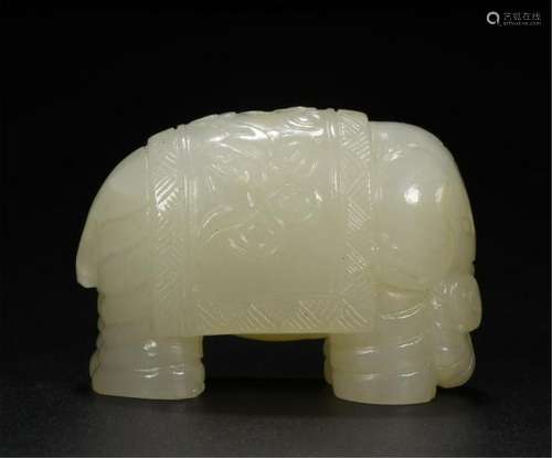 CHINESE GREY JADE ELEPHANT TABLE ITEM