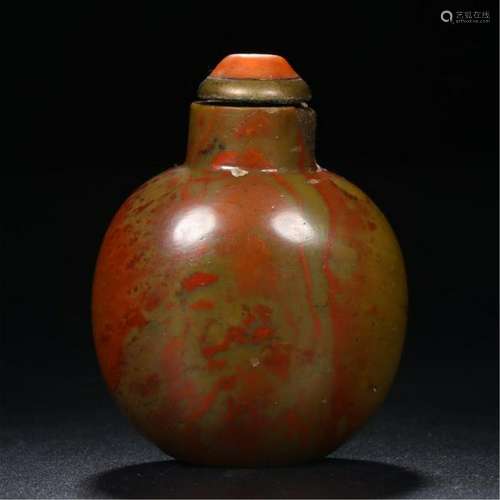 CHINESE SOAPSTONE SNUFF BOTTLE