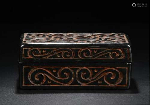 CHINESE BLACK LACQUER LIDDED BOX