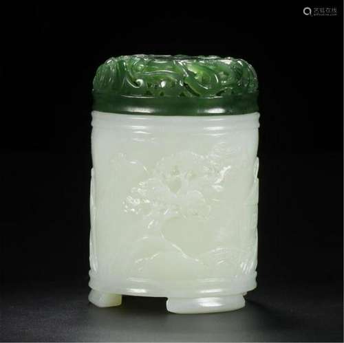 CHINESE WHITE JADE MOUNTAIN VIEWS BRUSH POT WITH