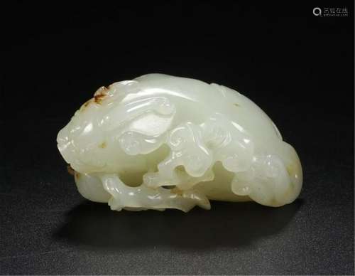 CHINESE WHITE JADE BEAST TABLE ITEM