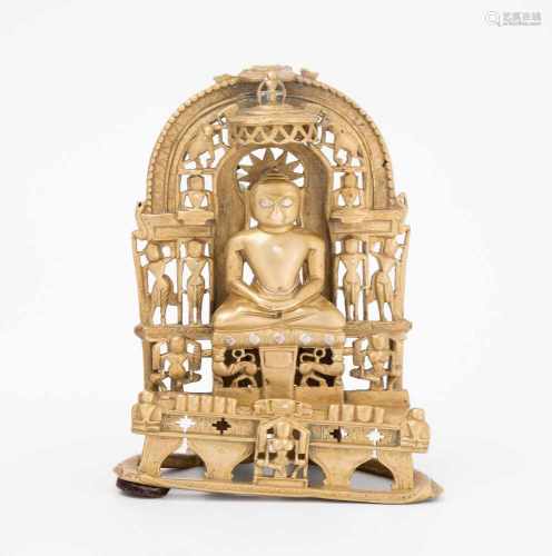 Jain-AltarWestindien. Bronze mit Silbereinlagen. Kleiner, z.T. durchbrochen gearbeiteter Jain-