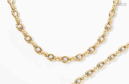 Brillant-Collier mit Bracelet750 Gelbgold. tlw. rhodiniert. Massive Glieder mit 29 Brillanten zus.