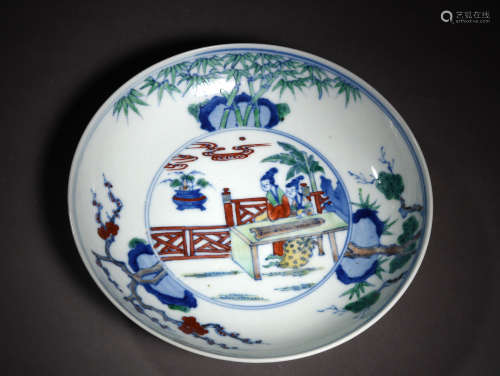 A DOUCAI ROMANCE OF THE WESTERN CHAMBER DISH, 17TH CENTURY