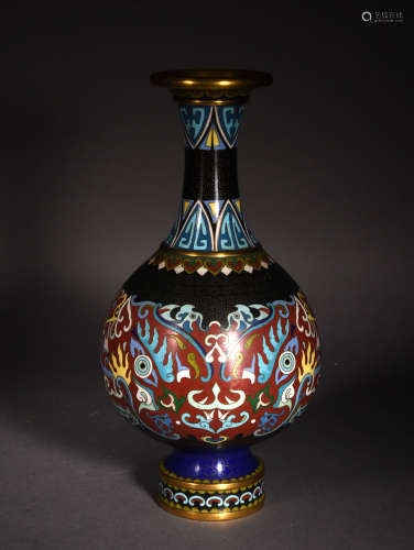 A CLOISONNÉ ENAMEL VASE, 19TH CENTURY