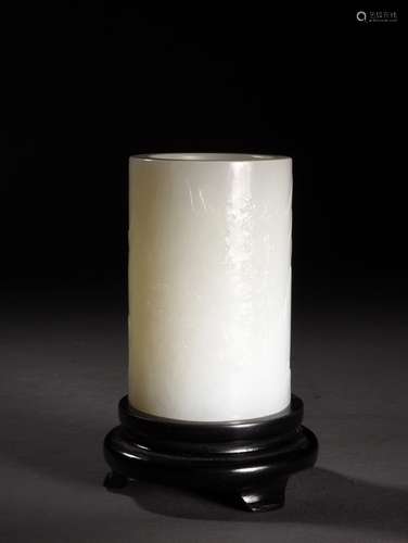 A INSCRIBED WHITE JADE BRUSH POT, 18TH CENTURY