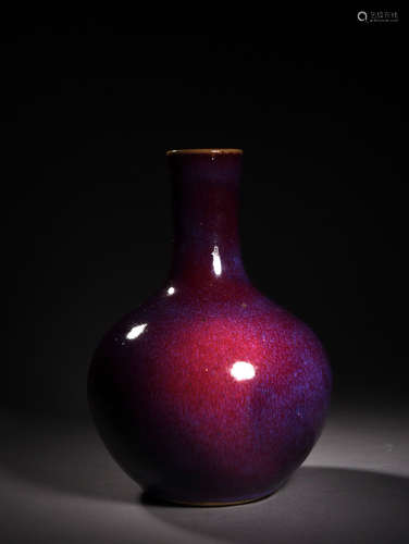 A FLAMBÉ-GLAZED GLOBULAR VASE, 18TH CENTURY