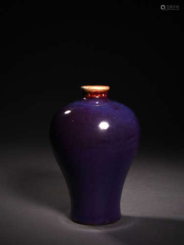 A FLAMBÉ-GLAZED PLUM VASE, 18TH CENTURY