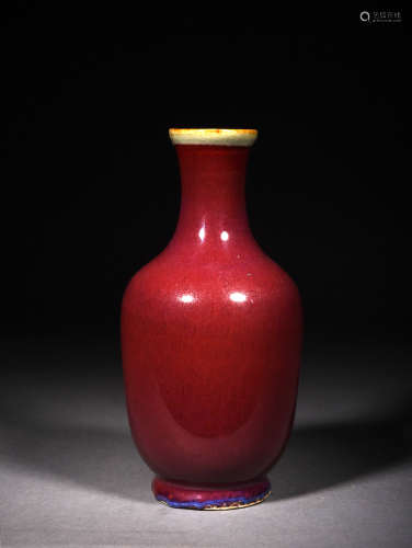 A FLAMBÉ-GLAZED BOTTLE VASE, 18TH/19TH CENTURY