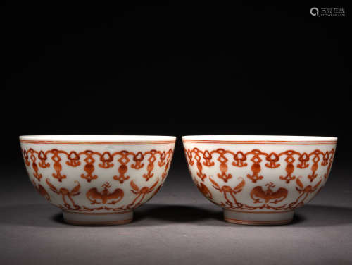 A PAIR OF IRON RED BOWLS, 18TH CENTURY