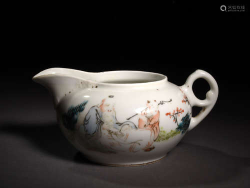 A FAMILLE ROSE MILK JUG, REPUBLIC PERIOD