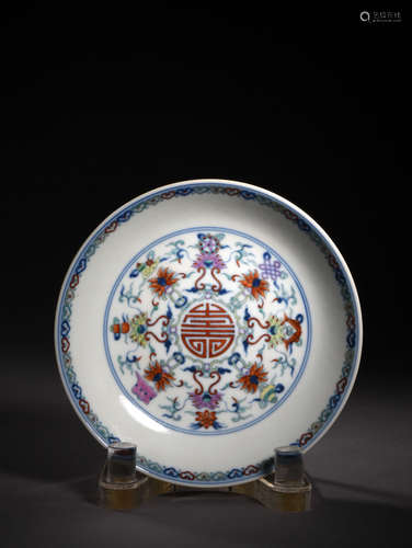 A DOUCAI EIGHT BUDDHIST EMBLEMS’ SAUCER DISH, 19TH CENTURY