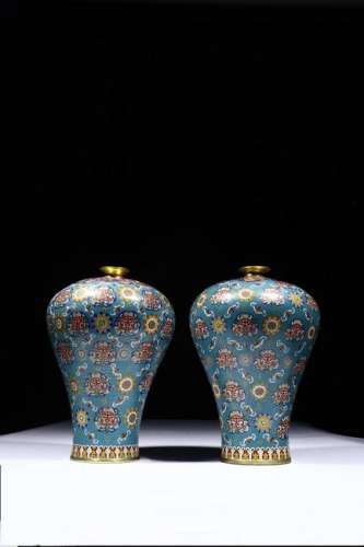 A PAIR OF CHINESE CLOISONNÃ VASE, QING DYNASTY