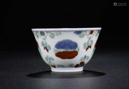 A PAIR OF CHINESE DOU CAI GLAZED, CHENG HUA SIX