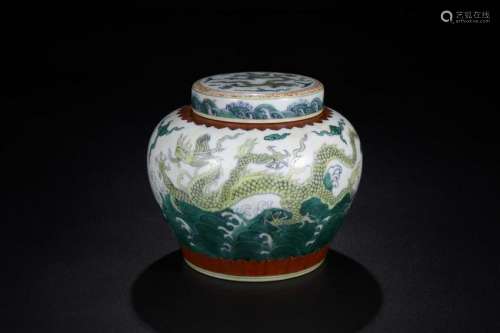 A CHINESE GREEN GLAZED DRAGON PAINTED JAR, QING DYNASTY