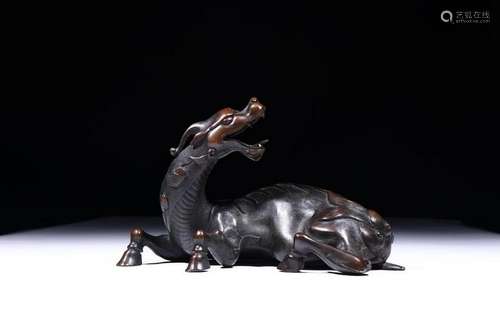 A CHINESE MYTHICAL BEAST SHAPED COPPER STATUE, QING