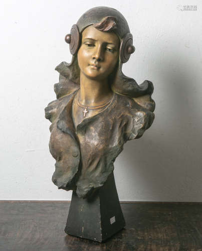 Hochöck, C. (Frankreich, um 1900), Büste einer jungen Frau im Stil des Jugendstils,Stuckgips,