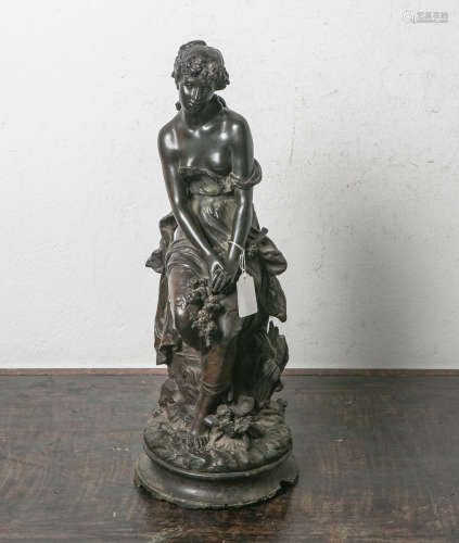 Moreau, Mathurin (1822-1912), sitzender weiblicher Halbakt, Bronze, seitlich u. li.signiert, auf