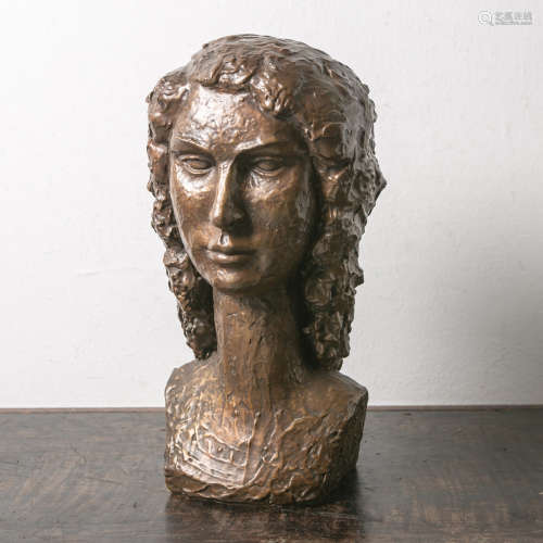 Bettex, A., Damenbüste aus Bronze (1. Hälfte 20. Jahrhundert), patiniert, re. seitlichsign., H.