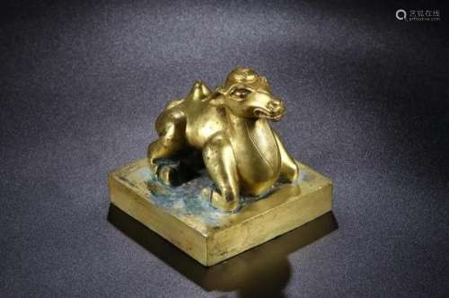 A CHINESE GILT-BRONZE SEAL WITH GOAT CARVED, QING