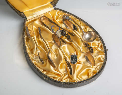 Silberbesteckset 800er Silber (19./20. Jahrhundert), bestehend aus: 5x Teelöfel, 1xZuckerlöfel u. 1x