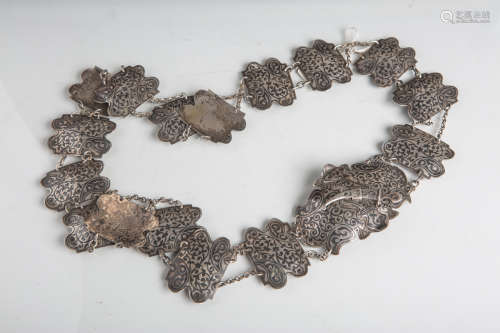 Tula Gürtel aus 875er Silber (Russland, wohl 20. Jahrhundert), kaukasische Gürtelschnalem. schwarzem