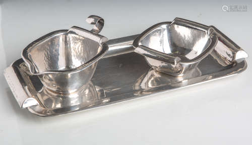 Silbertablett m. Zuckerschale u. Sahnegießer (Art déco, 1920er Jahre), 830er Silber,feiner