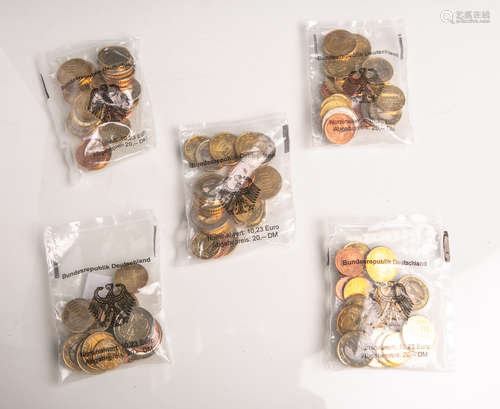 5 Starterkits (BRD, 2002), à 10,23 Euro/20 DM, bestehend aus: 1x 1 Cent; 1x 2 Cent; 2x 5Cent, 3x