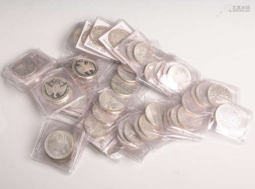 Konvolut von 10 DM-Sondermünzen (BRD, 1987), 625/1000 Silber, 47 Stück, Spiele der XX.Olympiade 1972