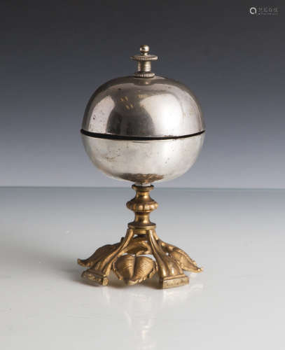 Tischklingel, wohl Frankreich, um 1910/20, Doppelglocke aus Metall, der Fuß ausBronzeguss,