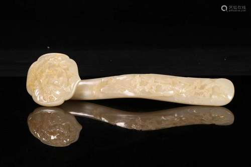 A CHINESE WHITE JADE RUYI, QING DYNASTY