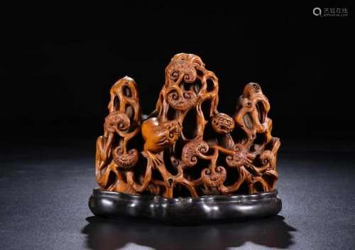 A CHINESE MOUTAIN SHAPED ROSEWOOD STATUE, QING DYNASTY