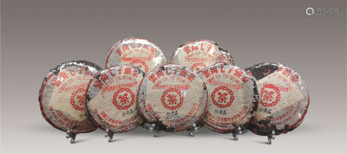 八十年代 中茶小红印销台珍藏品七饼