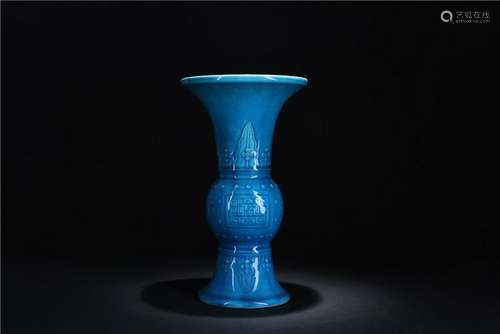 A CHINESE BLUE GLAZED FLOWER VASE WITH KANXI SIX