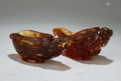 A PAIR OF CHINESE AMBER LIBATION CUP, QING DYNASTY