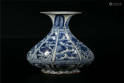 A CHINESE BLUE AND WHITE VASE(YUHUCHUN PING),EARLY MING
