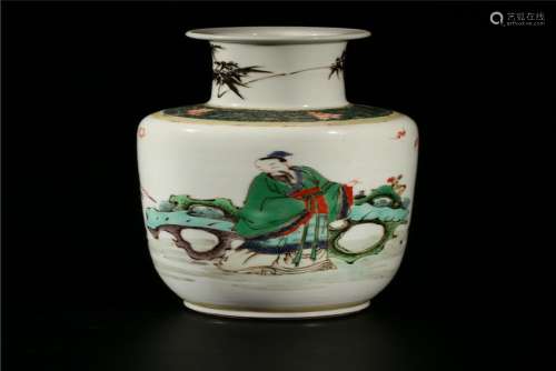A CHINESE FAMILLE VERTE VASE, QING DYNASTY