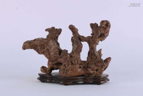 A RARE CHINESE WOOD ORNAMENT, QIANLONG PERIOD,QING