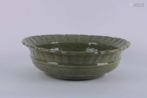 A CHINESE LONGQUAN CELADON FLOWER BRUSH WASHER, Y UAN