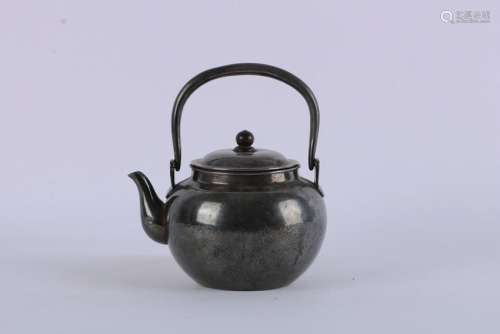 A CHINESE SILVER TEAPOT,QING DYNASTY